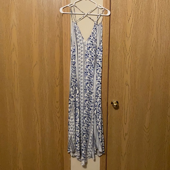 Swift & Shore Blue & White Midi Dress - Picture 8 of 8